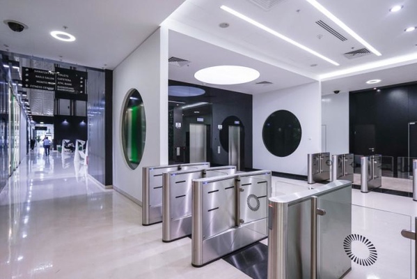 115054, г. Москва, Валовая улица, 26 (БЦ «Lighthouse»)