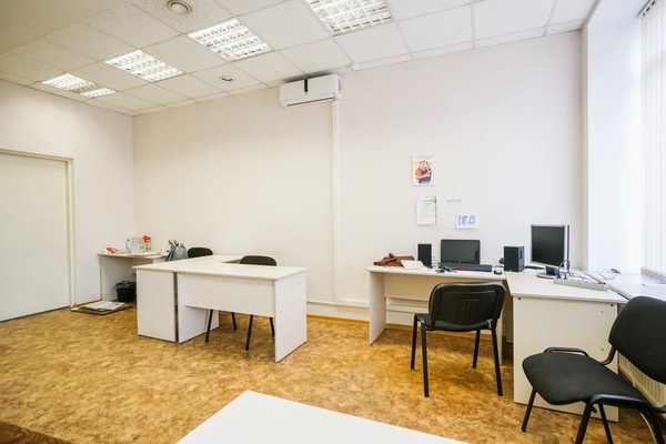 109428, г. Москва, Рязанский проспект, 10с18 (БЦ «Хамелеон»)