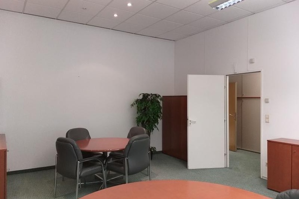 119435, г. Москва, Малая Пироговская улица, 18с1