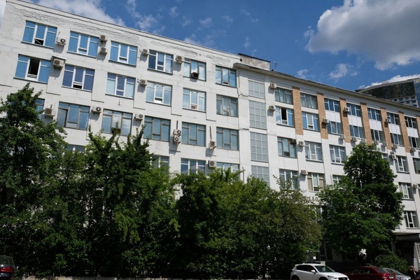 117393, г. Москва, улица Архитектора Власова, 49