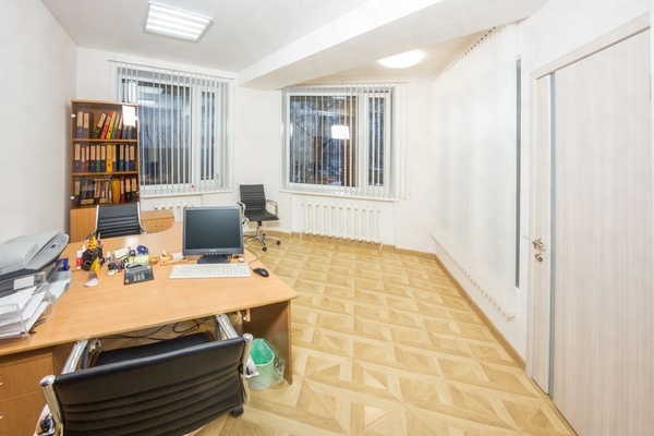 105066, г. Москва, Токмаков переулок, 10с3