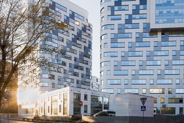 127018, г. Москва, улица Двинцев, 12к1А (БЦ «Двинцев»)